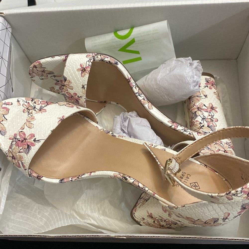 Brand new never worn call it spring floral heels